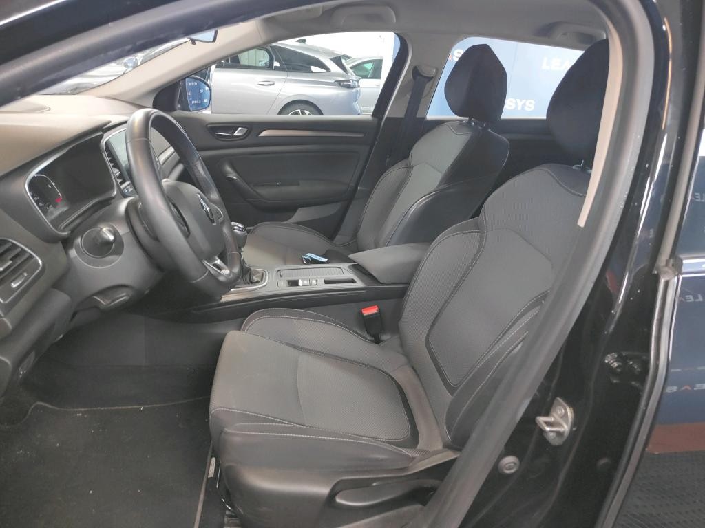 renault-megane-sport-tourer-2023-diesel-1461cc