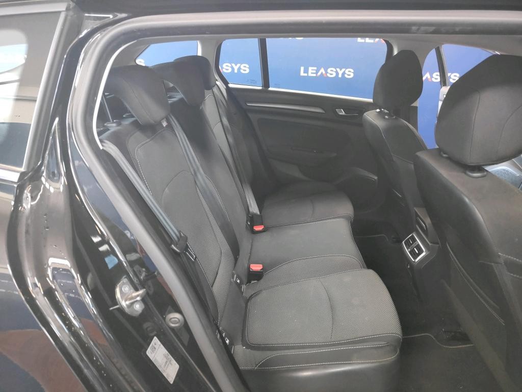 renault-megane-sport-tourer-2023-diesel-1461cc