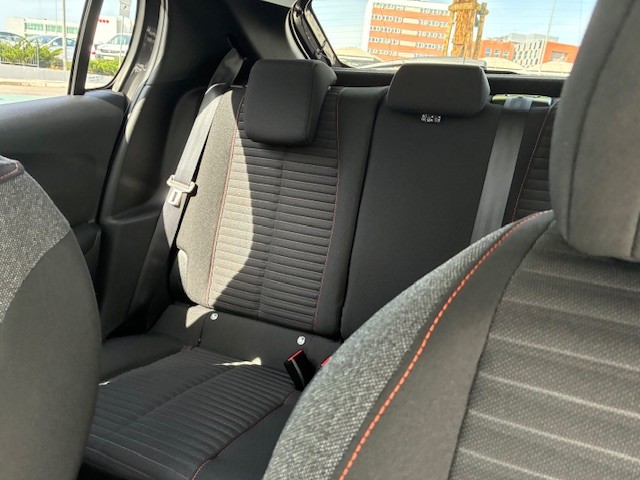 peugeot-208-2023-gasolina-1199cc