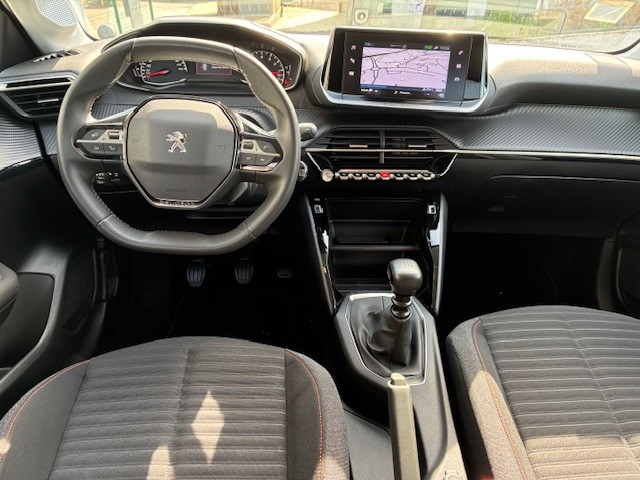 peugeot-208-2023-gasolina-1199cc