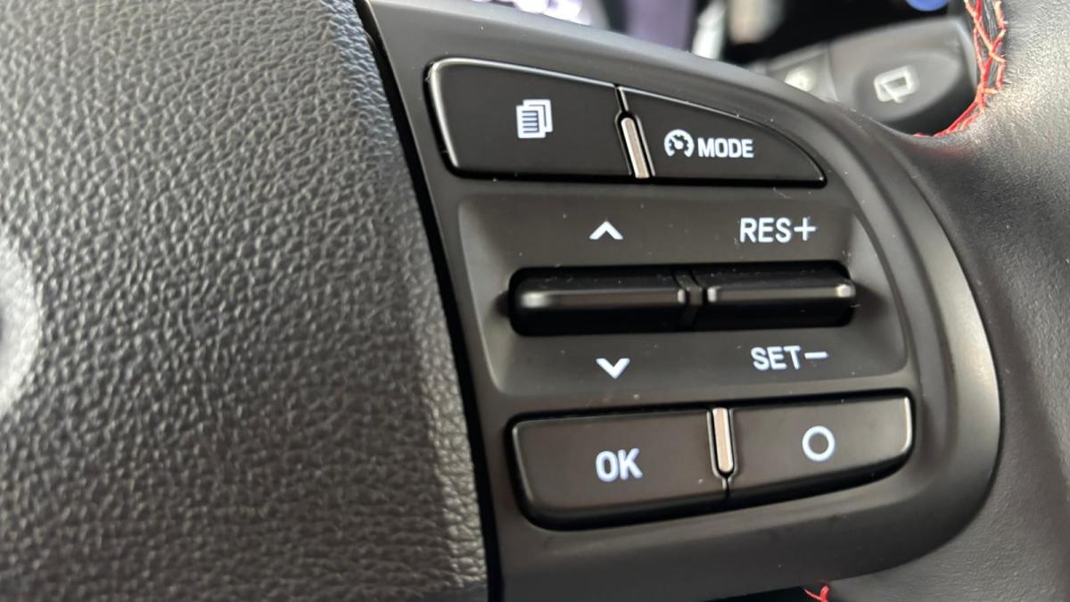 hyundai-i10-2023-gasolina-998cc
