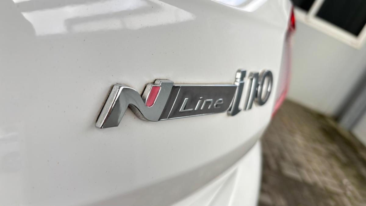 hyundai-i10-2023-gasolina-998cc