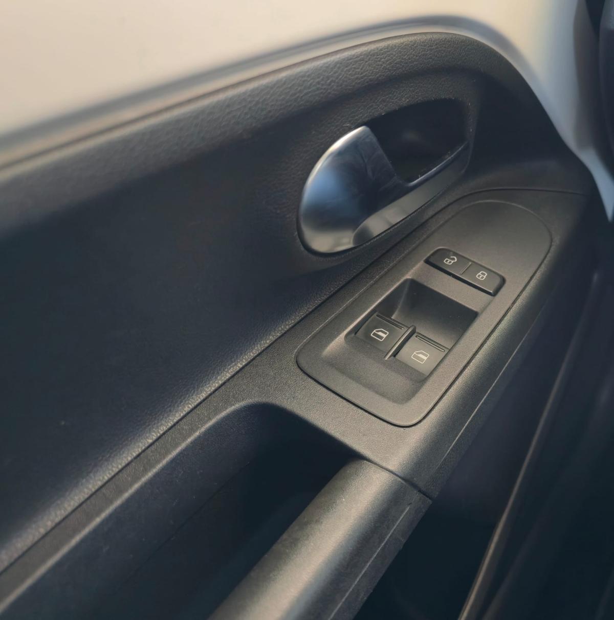 volkswagen-up-2016-gasolina-999cc