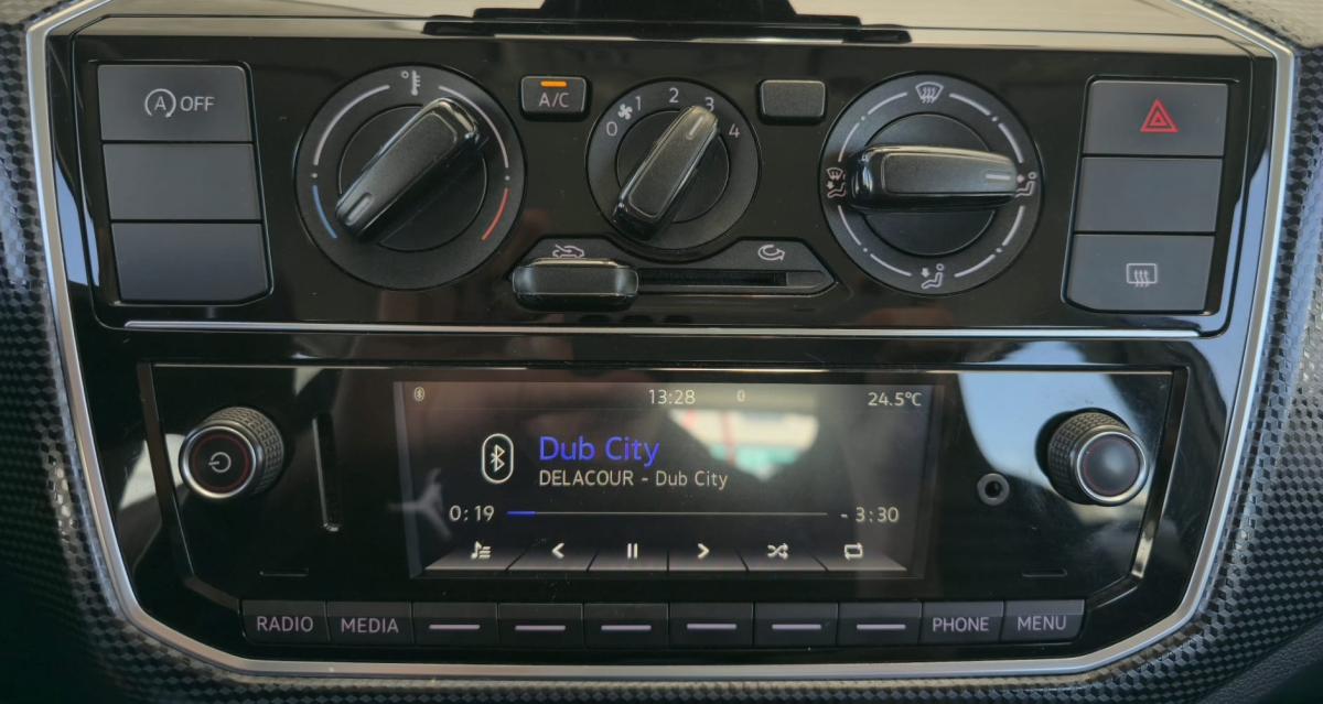 volkswagen-up-2016-gasolina-999cc