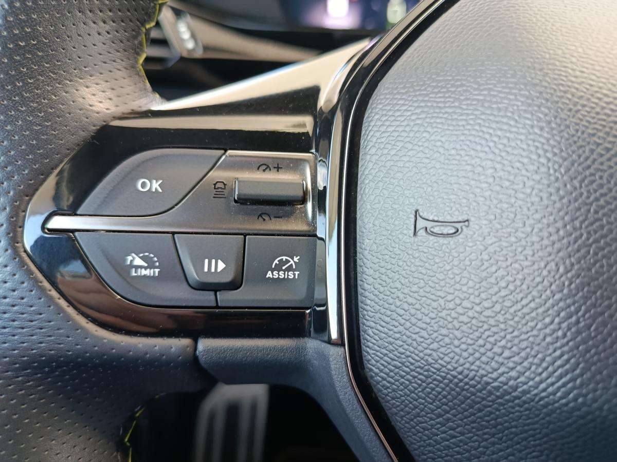 peugeot-308-2023-gasolina-1199cc
