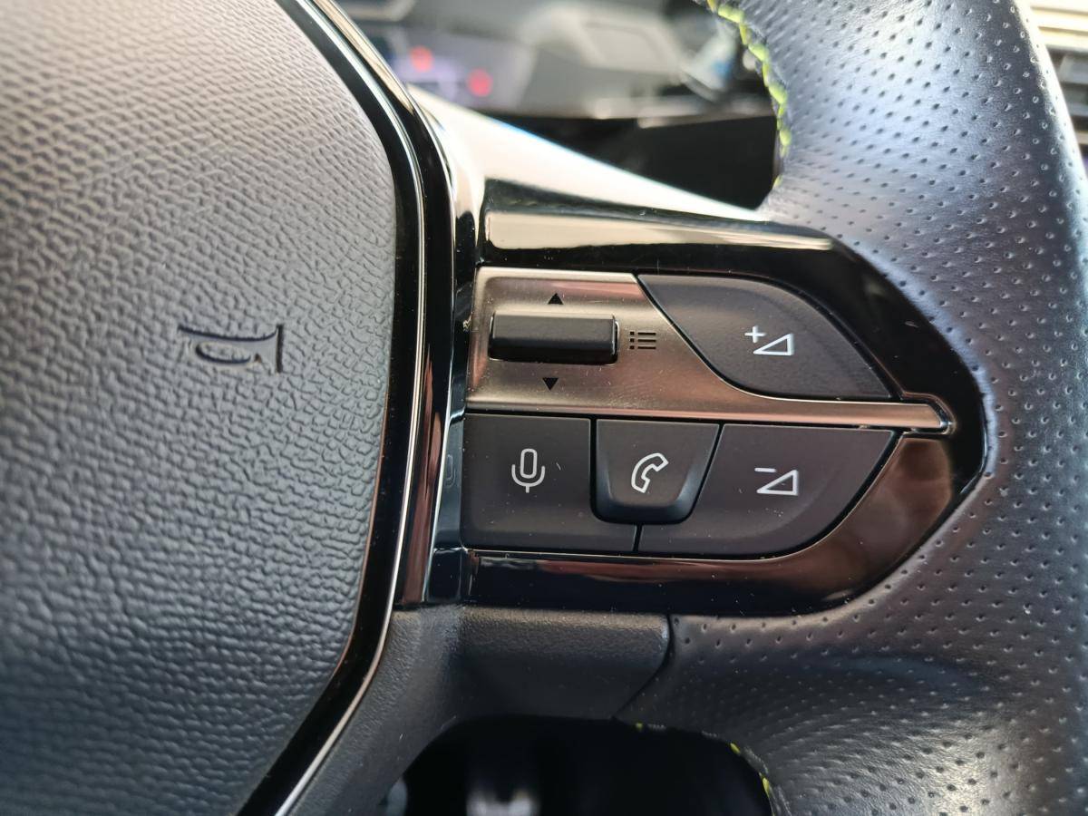 peugeot-308-2023-gasolina-1199cc