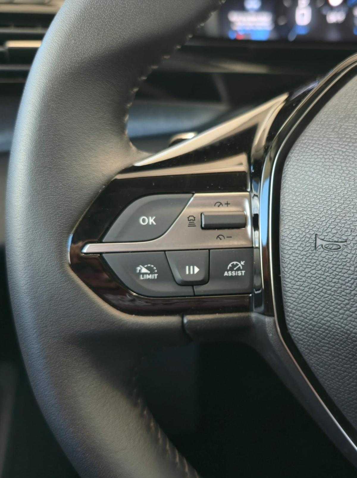 peugeot-308-sw-2025-hibrido-a-gasolina-1199cc