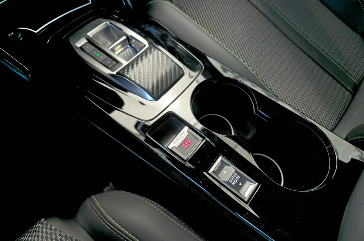 peugeot-2008-2023-eletrico-0cc
