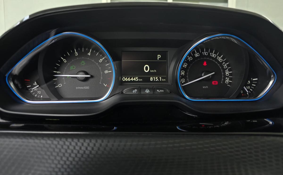 peugeot-2008-2018-gasolina-1199cc