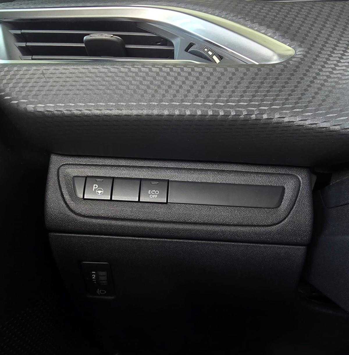 peugeot-2008-2018-gasolina-1199cc
