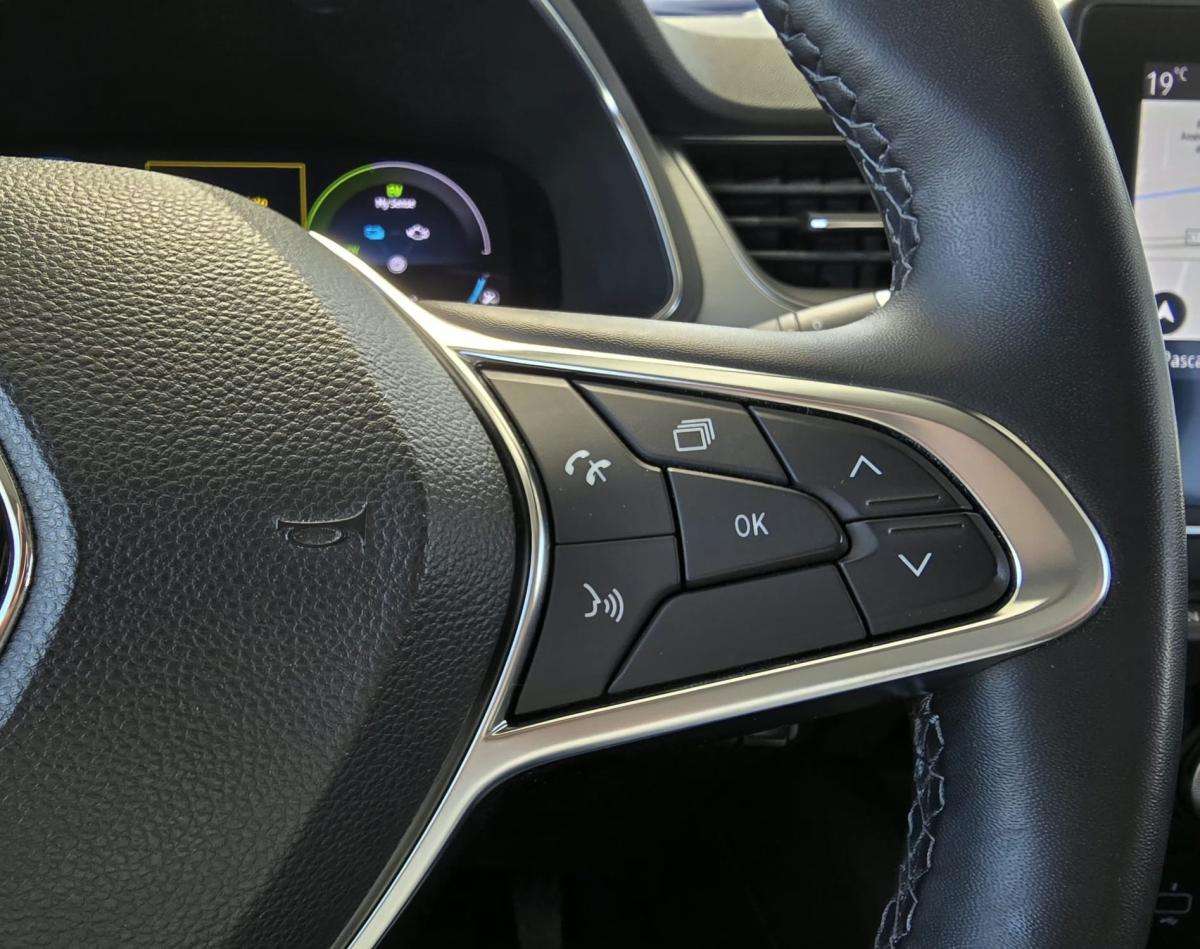 renault-captur-2021-hibrido-a-gasolina-1598cc