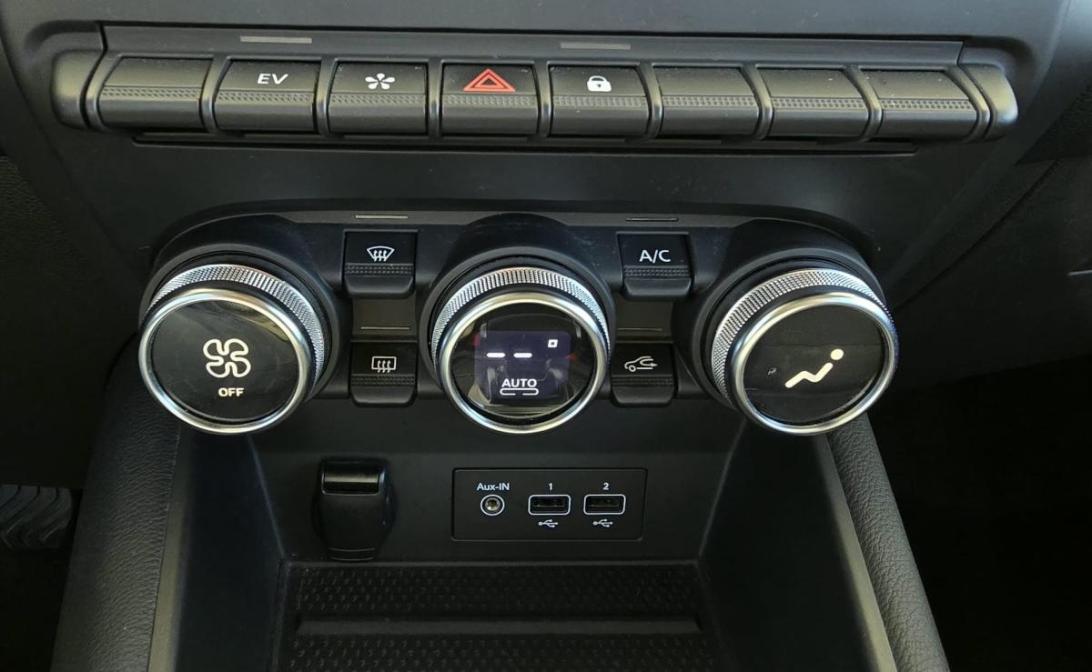 renault-captur-2021-hibrido-a-gasolina-1598cc