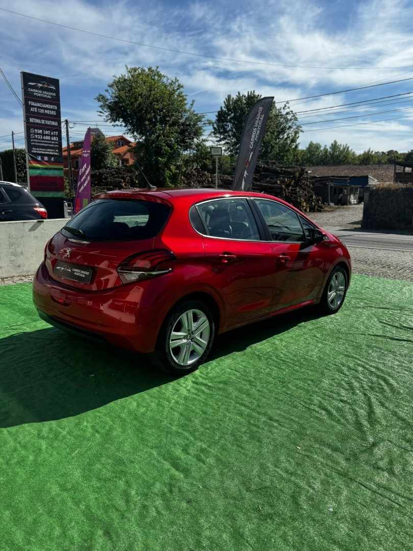 peugeot-208-2018-gasolina-1199cc