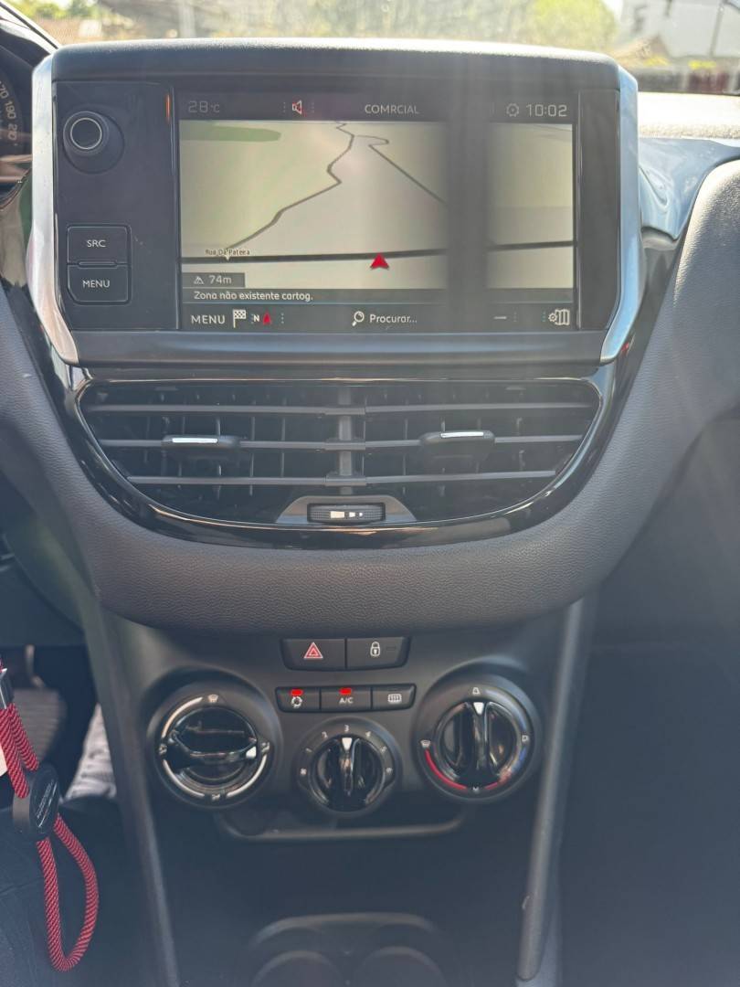 peugeot-208-2018-gasolina-1199cc