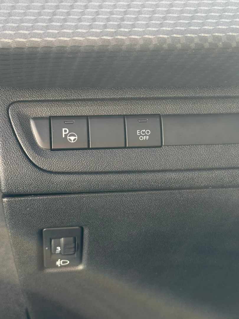 peugeot-2008-2017-gasolina-1199cc