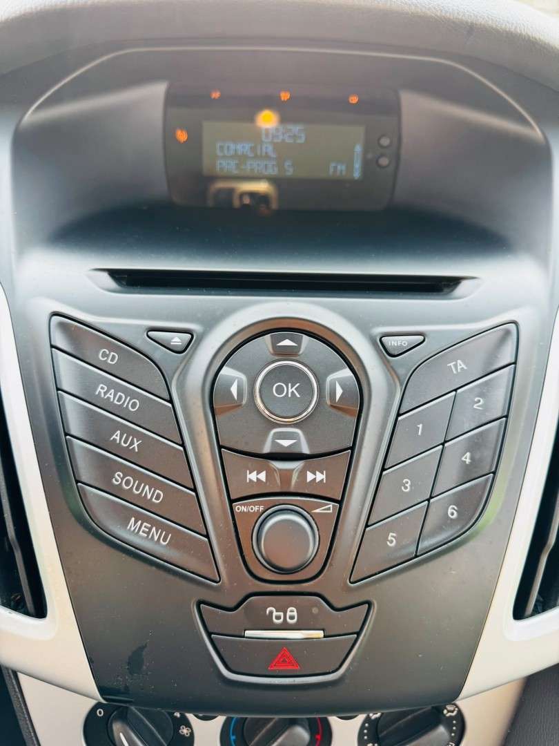 ford-focus-2013-gasolina-998cc