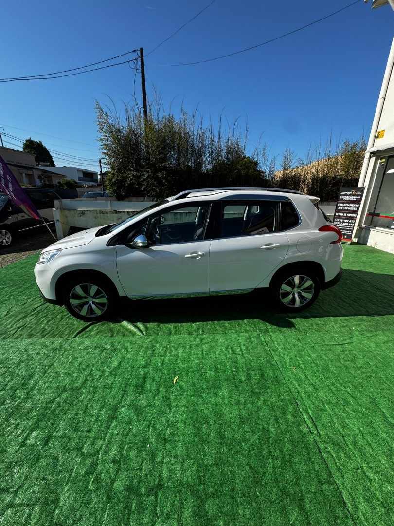 peugeot-2008-2015-gasolina-1199cc