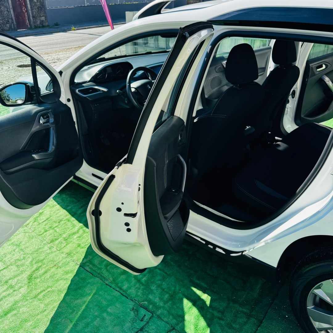 peugeot-2008-2017-gasolina-1199cc