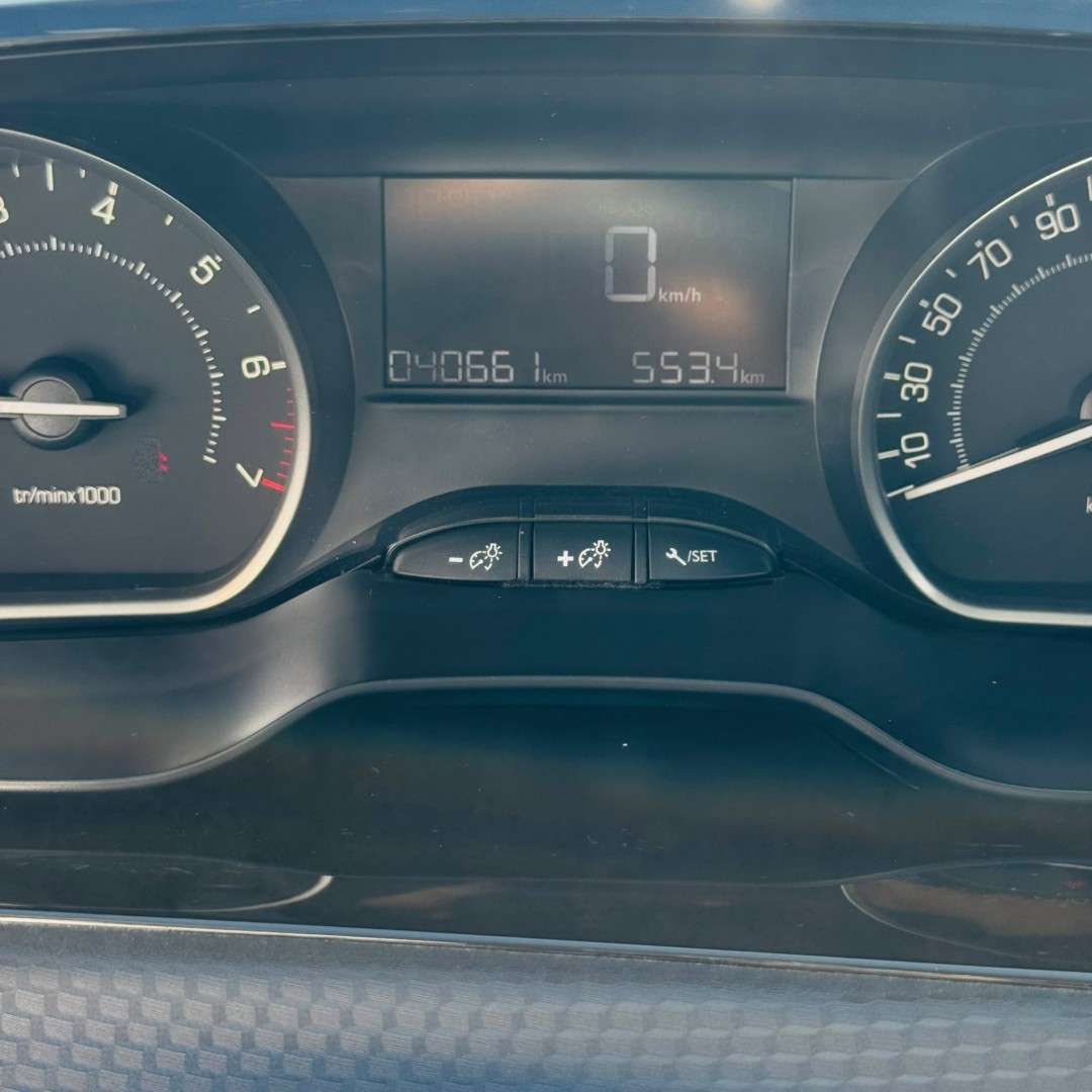 peugeot-2008-2017-gasolina-1199cc