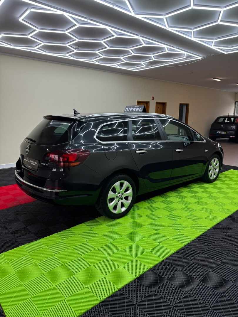 opel-astra-sport-tourer-2013-diesel-1686cc