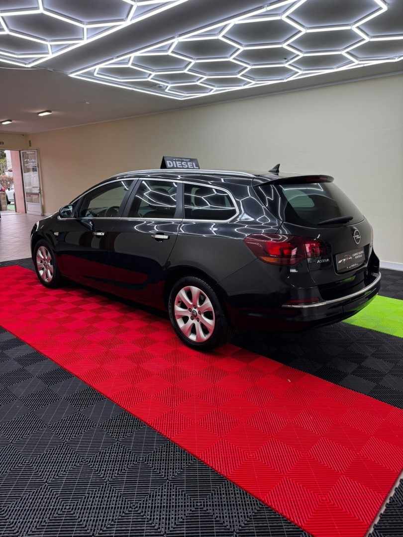 opel-astra-sport-tourer-2013-diesel-1686cc
