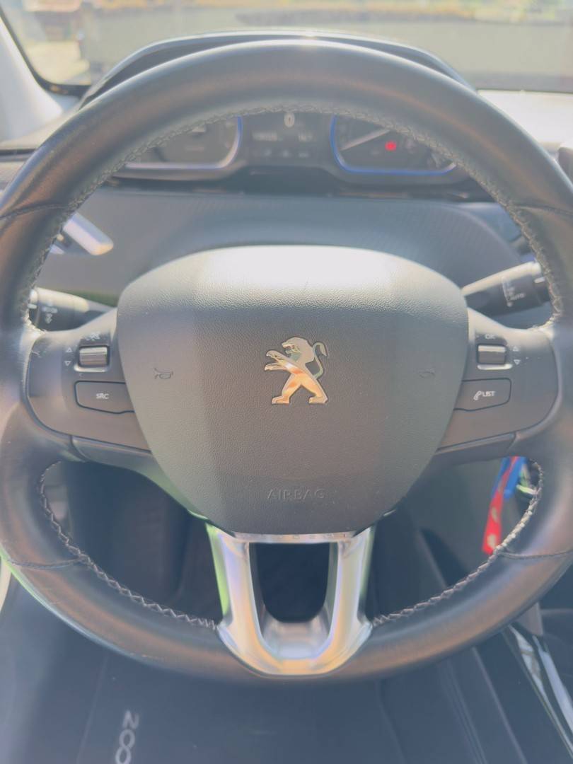 peugeot-2008-2016-gasolina-1199cc