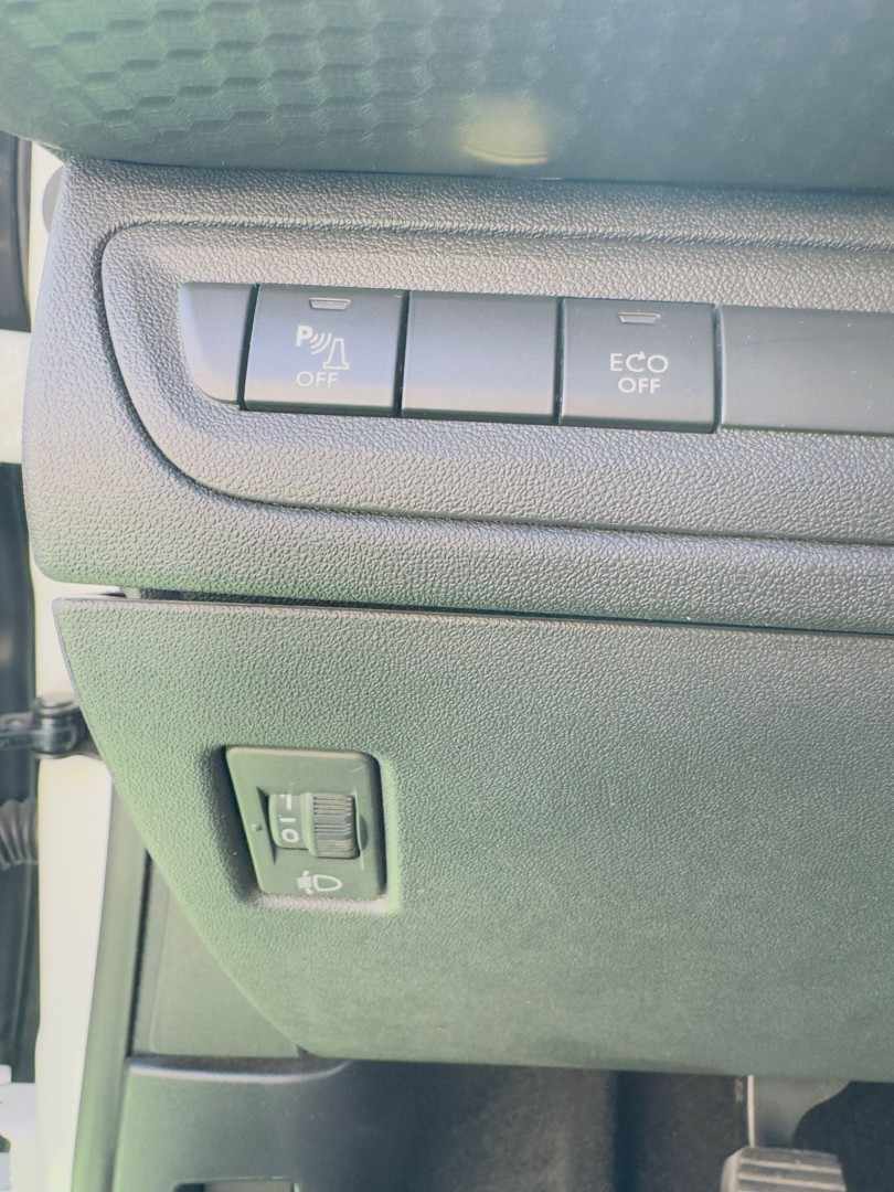 peugeot-2008-2016-gasolina-1199cc