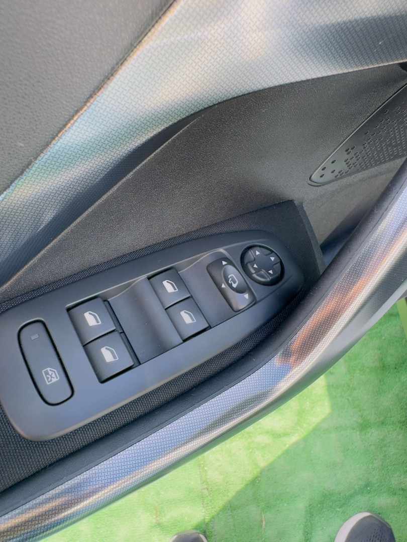 peugeot-2008-2016-gasolina-1199cc
