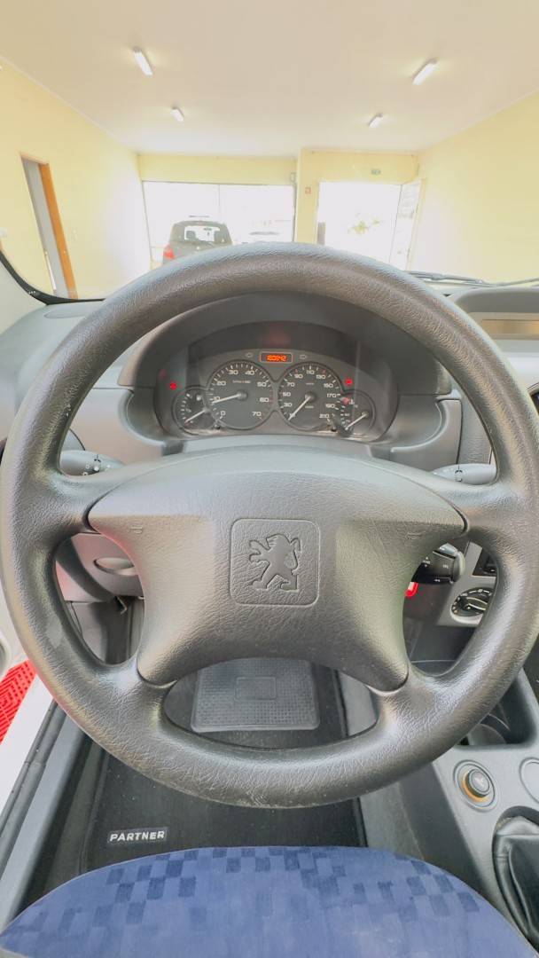 peugeot-partner-2009-diesel-1560cc