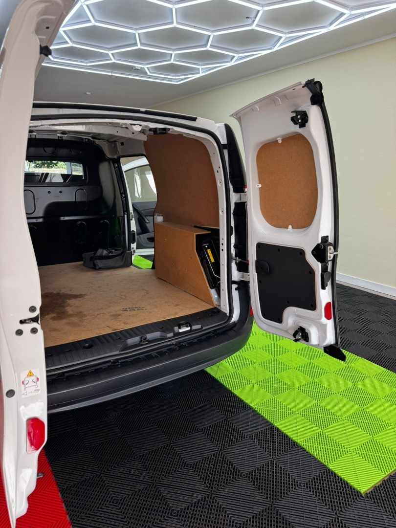 renault-kangoo-2021-eletrico-1cc