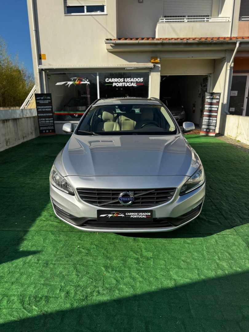 volvo-v60-2014-diesel-1560cc