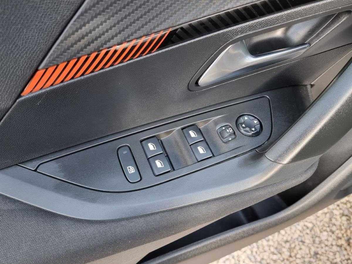 peugeot-2008-2021-gasolina-1199cc