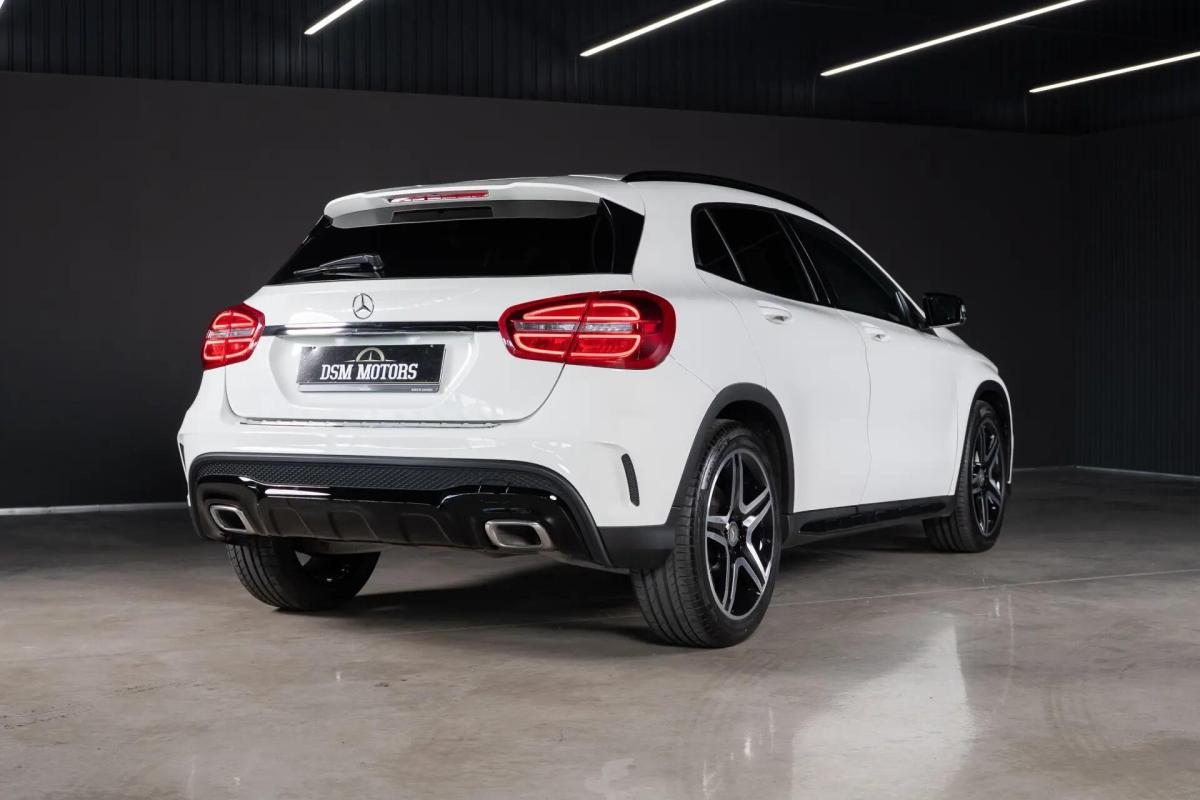 mercedes-benz-gla-200d-2016-diesel-2143cc