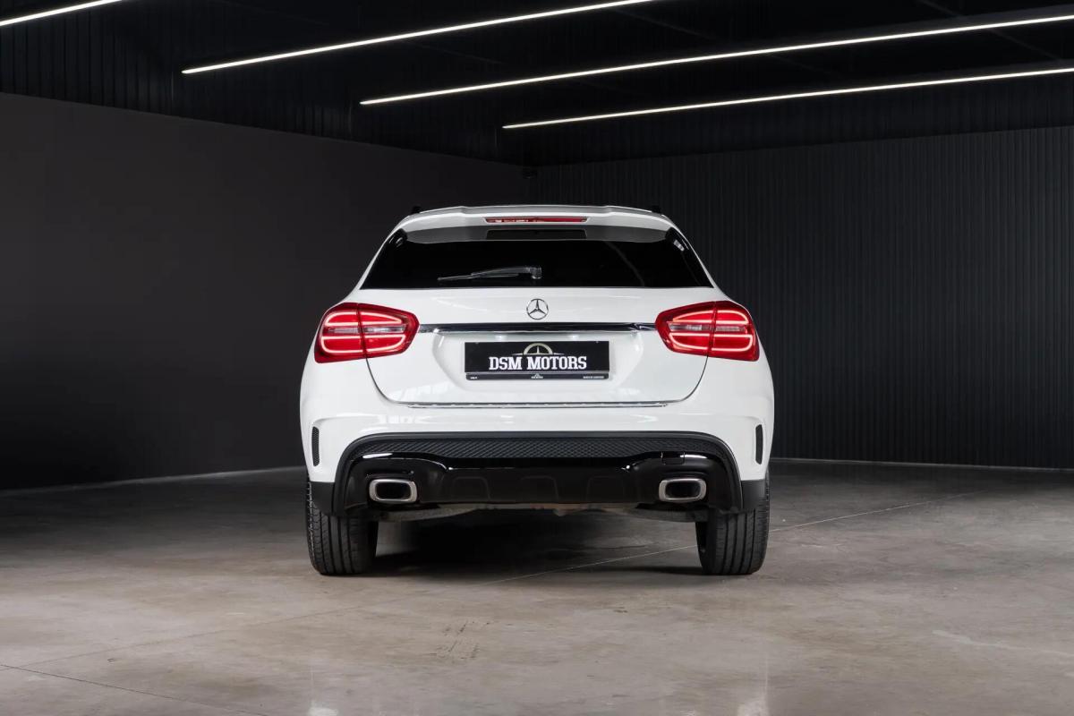 mercedes-benz-gla-200d-2016-diesel-2143cc