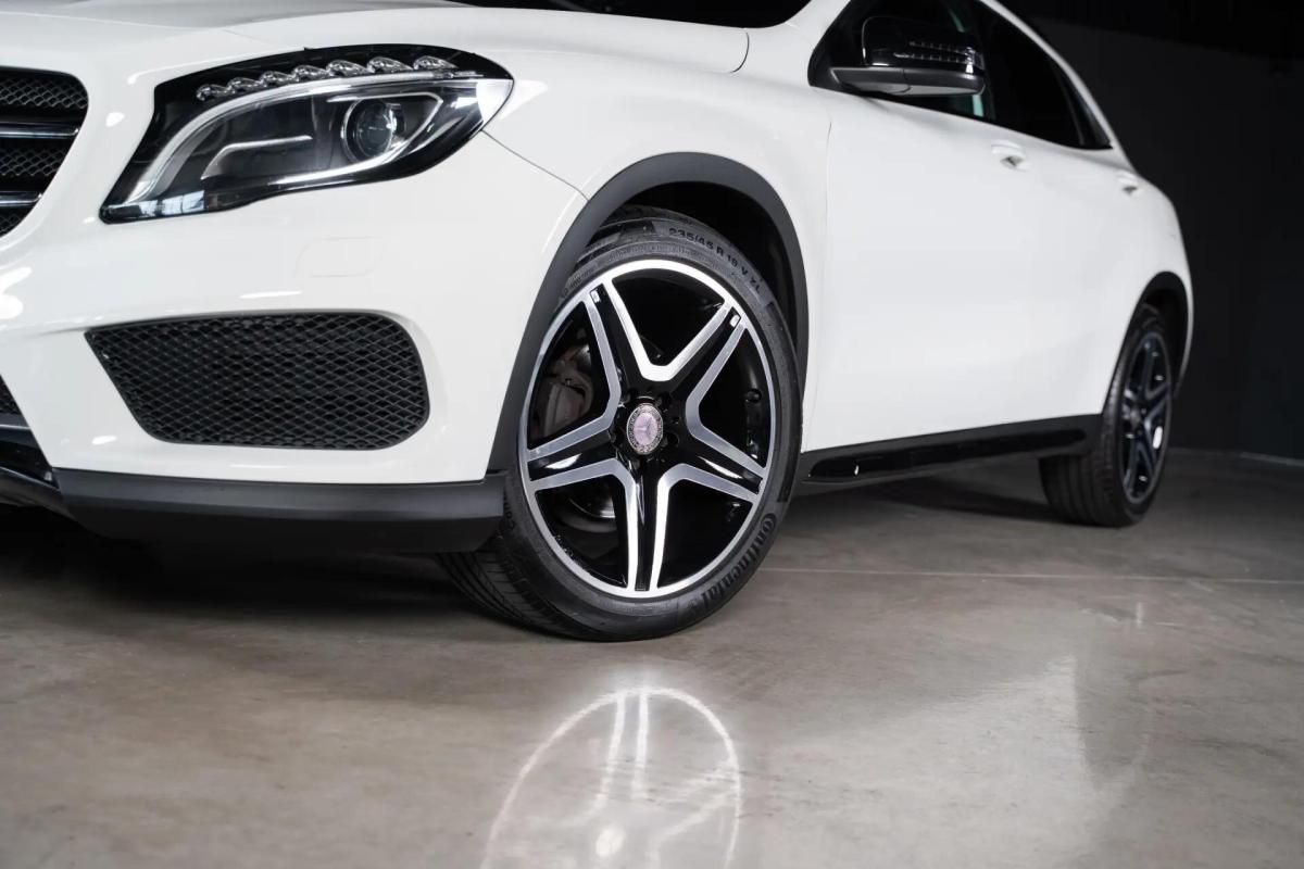 mercedes-benz-gla-200d-2016-diesel-2143cc