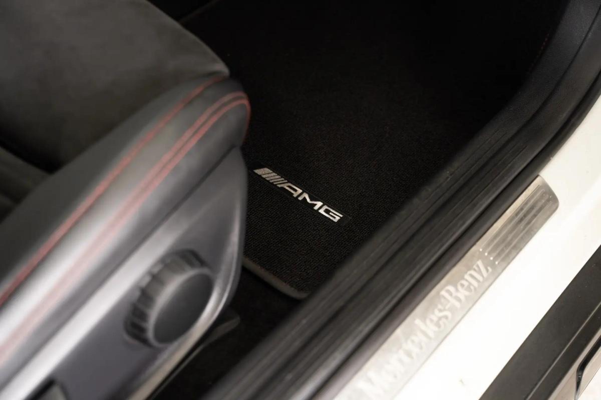mercedes-benz-gla-200d-2016-diesel-2143cc