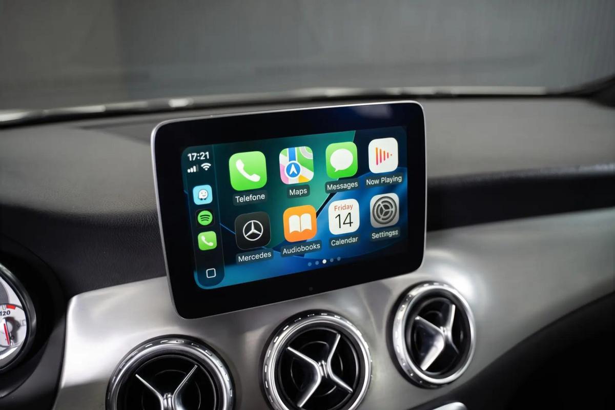 mercedes-benz-gla-200d-2016-diesel-2143cc