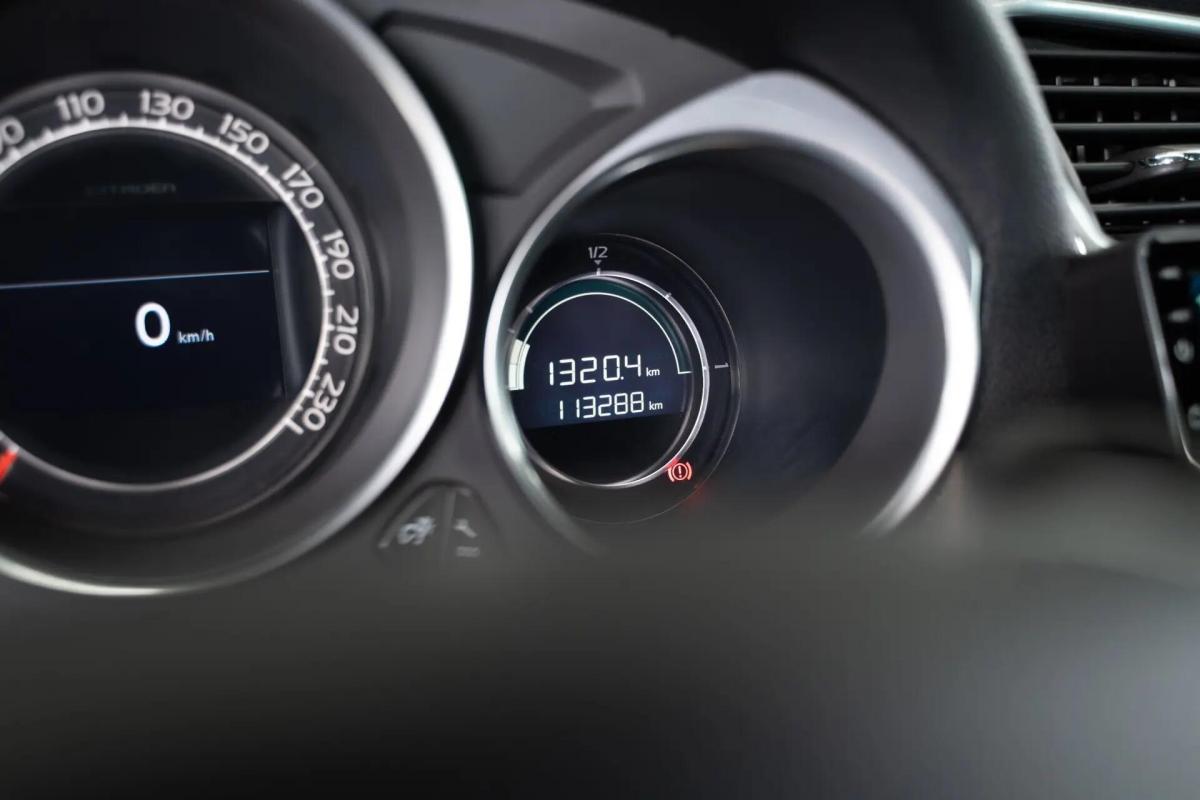 citroen-ds4-2012-diesel-1560cc