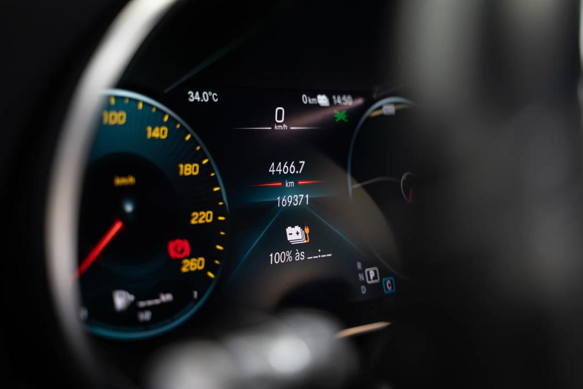 mercedes-benz-classe-c-2021-hibrido-a-gasolina-1999cc