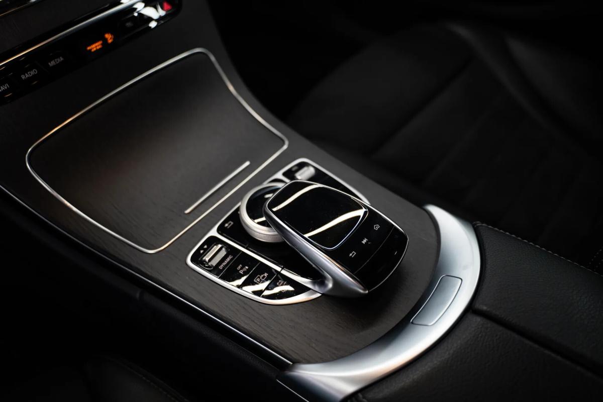 mercedes-benz-classe-c-2021-hibrido-a-gasolina-1999cc