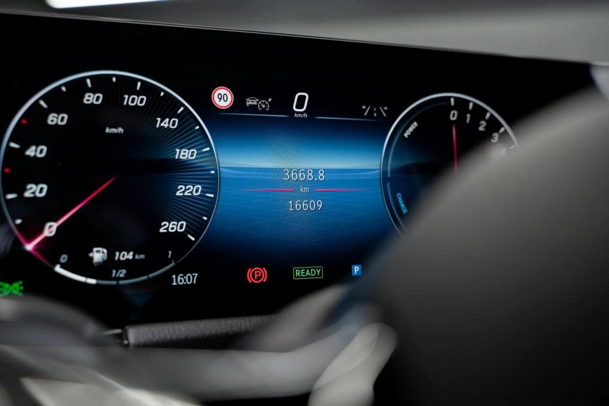 mercedes-benz-gla-250-e-2025-hibrido-a-gasolina-1332cc