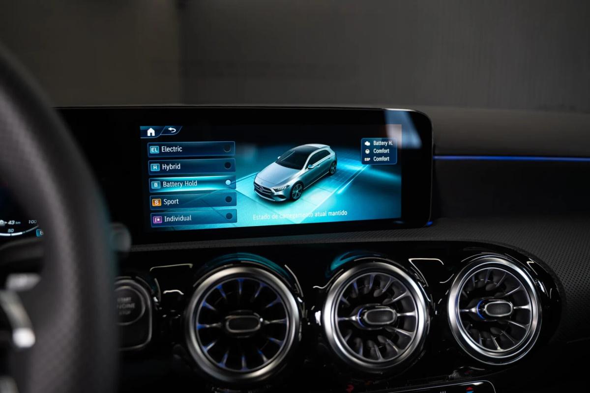 mercedes-benz-classe-a-2025-hibrido-a-gasolina-1332cc