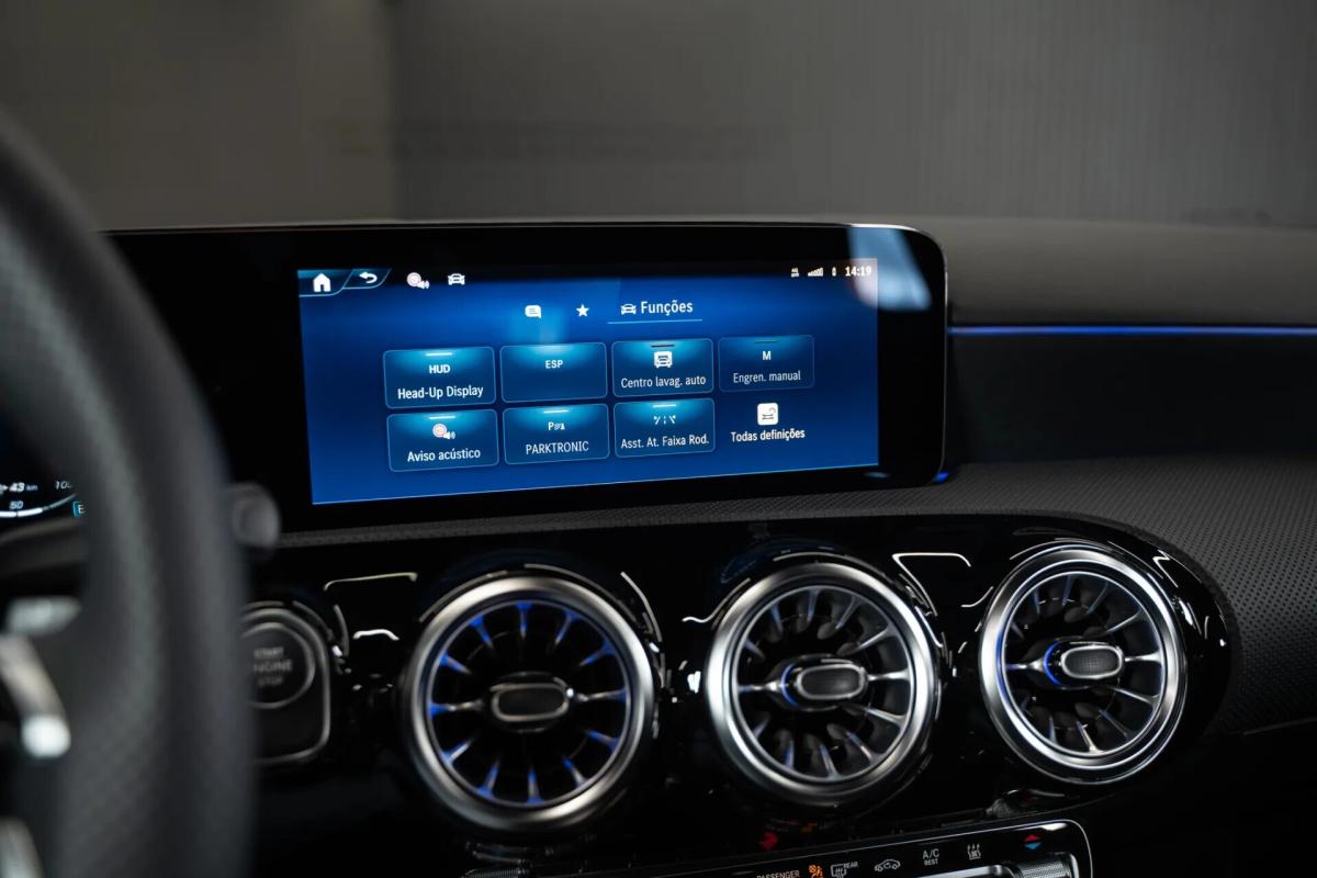 mercedes-benz-classe-a-2025-hibrido-a-gasolina-1332cc