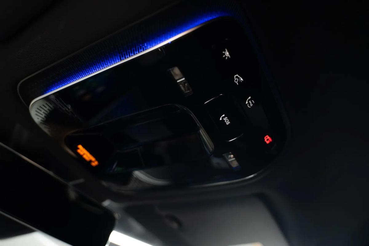 mercedes-benz-classe-e-e-300-e-2025-hibrido-a-gasolina-1999cc
