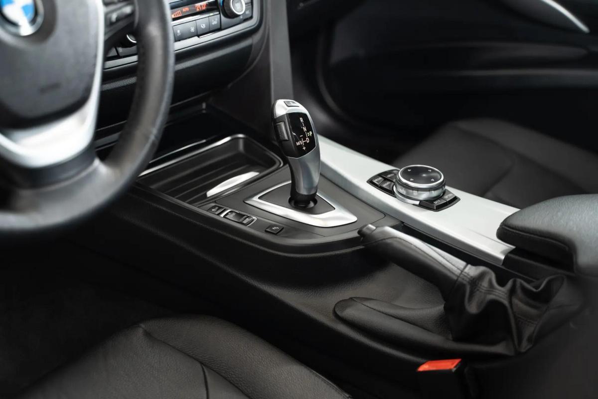 bmw-serie-3-320d-2014-diesel-1995cc
