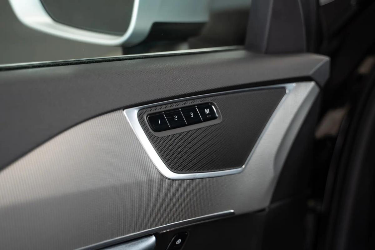 volvo-xc90-2018-diesel-1969cc