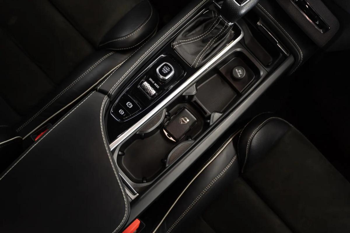 volvo-xc90-2018-diesel-1969cc