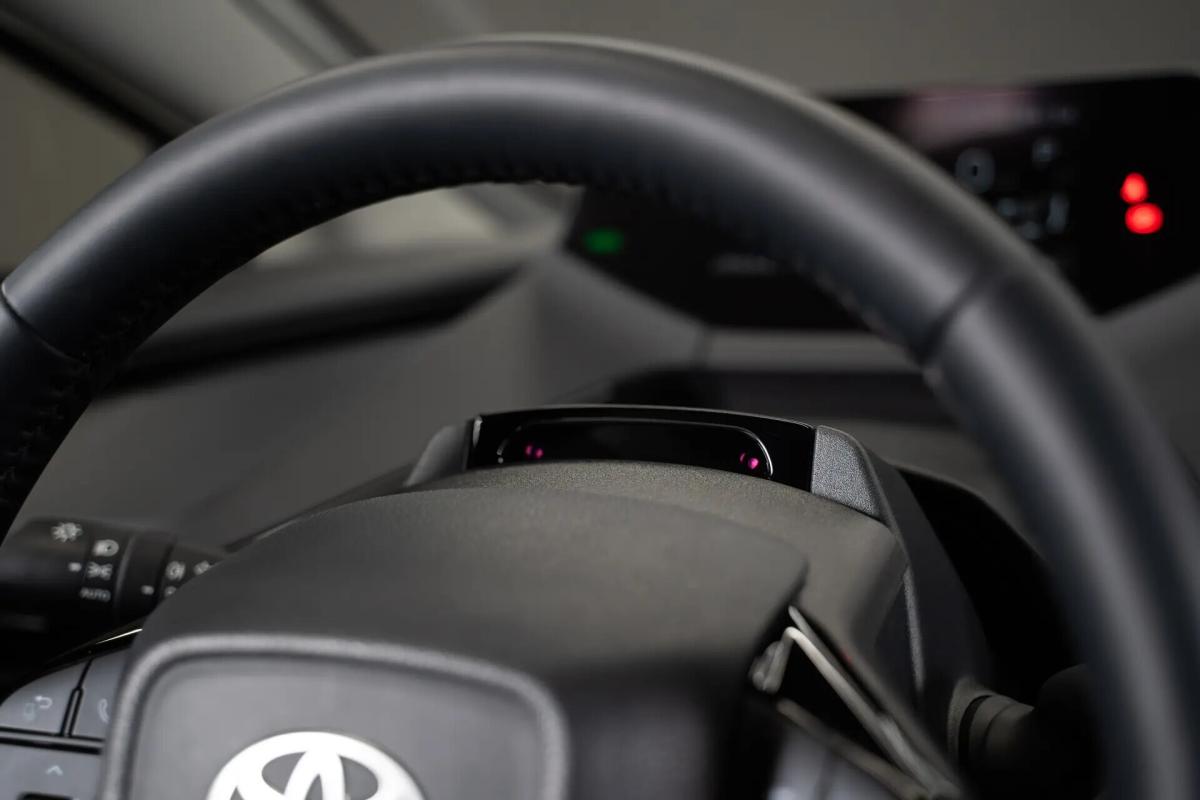 toyota-prius-2025-hibrido-a-gasolina-1987cc