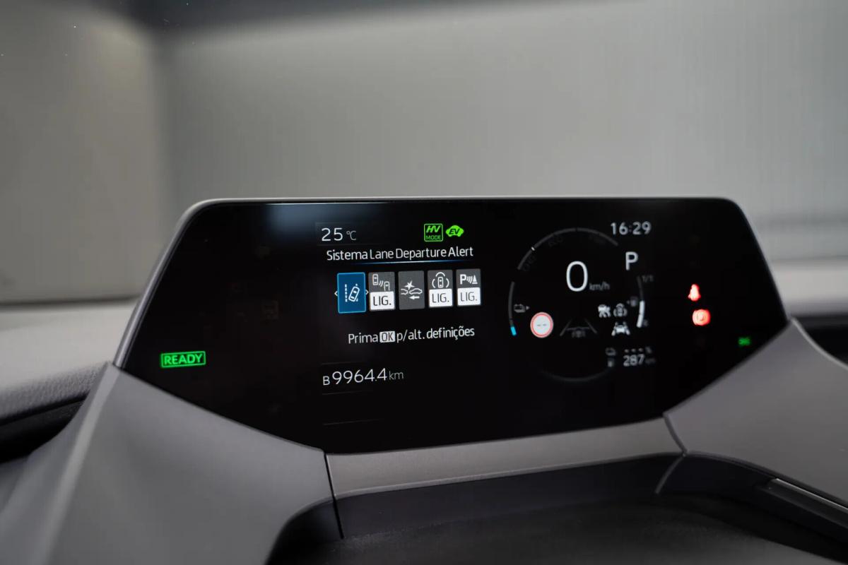 toyota-prius-2025-hibrido-a-gasolina-1987cc