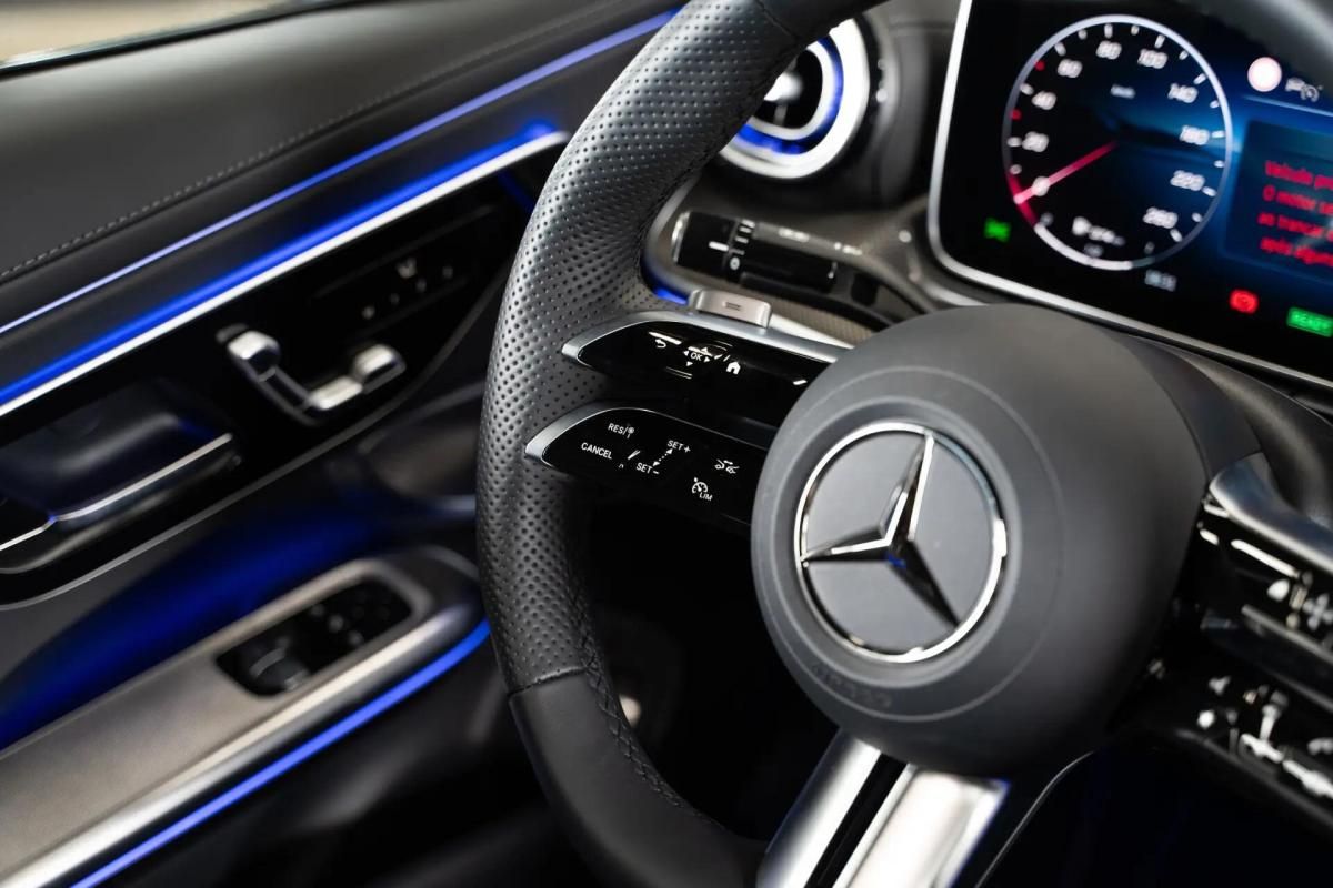 mercedes-benz-cle-300-e-2025-hibrido-a-gasolina-1999cc